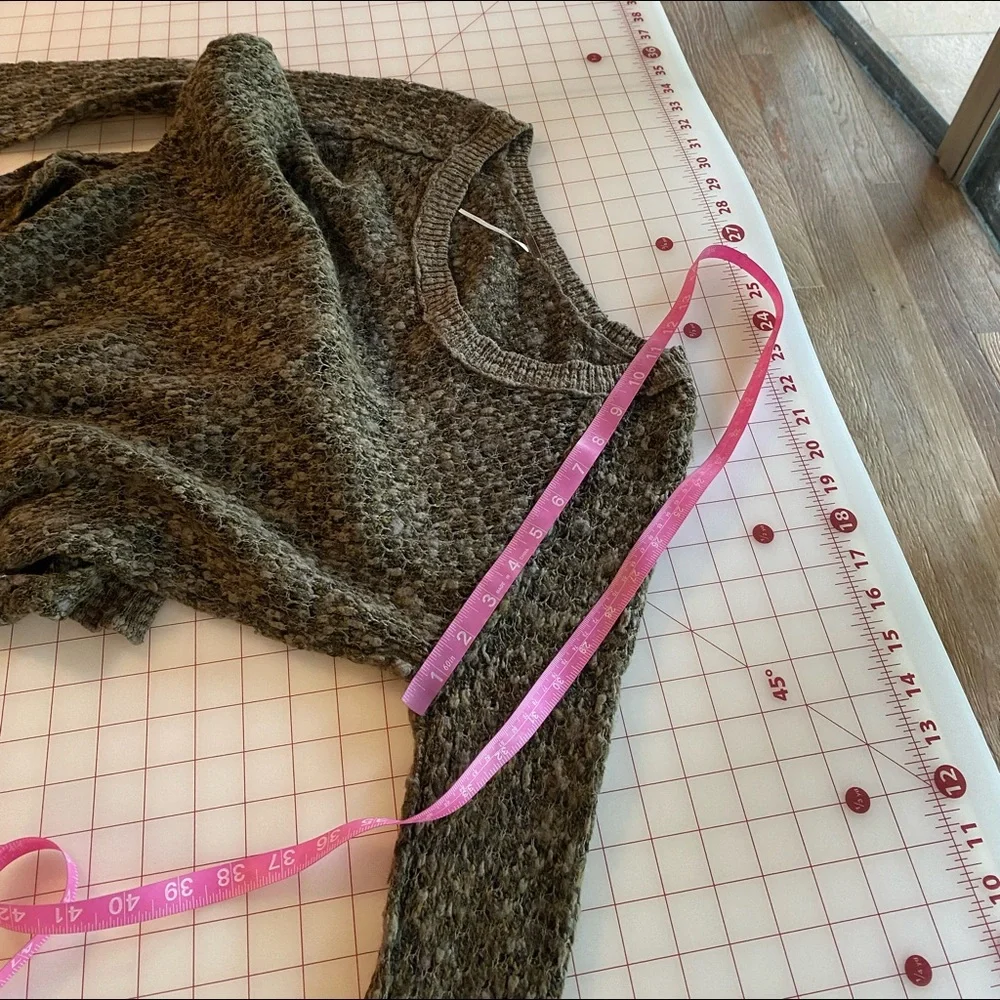 Free People size XS forest green boho knit wool mix sweater
